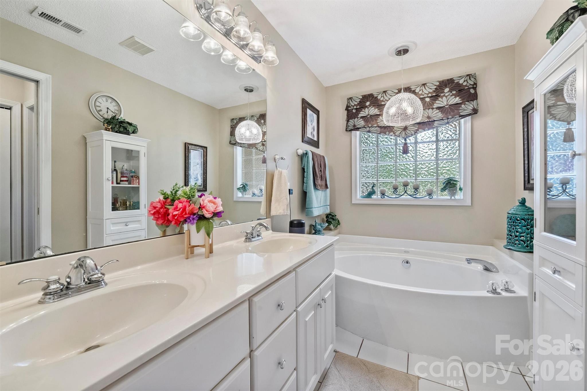 1302 Laurel Woods Drive Gastonia NC 28052