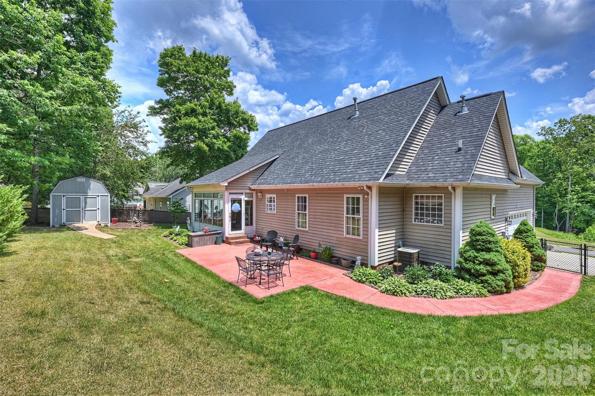 1302 Laurel Woods Drive Gastonia NC 28052