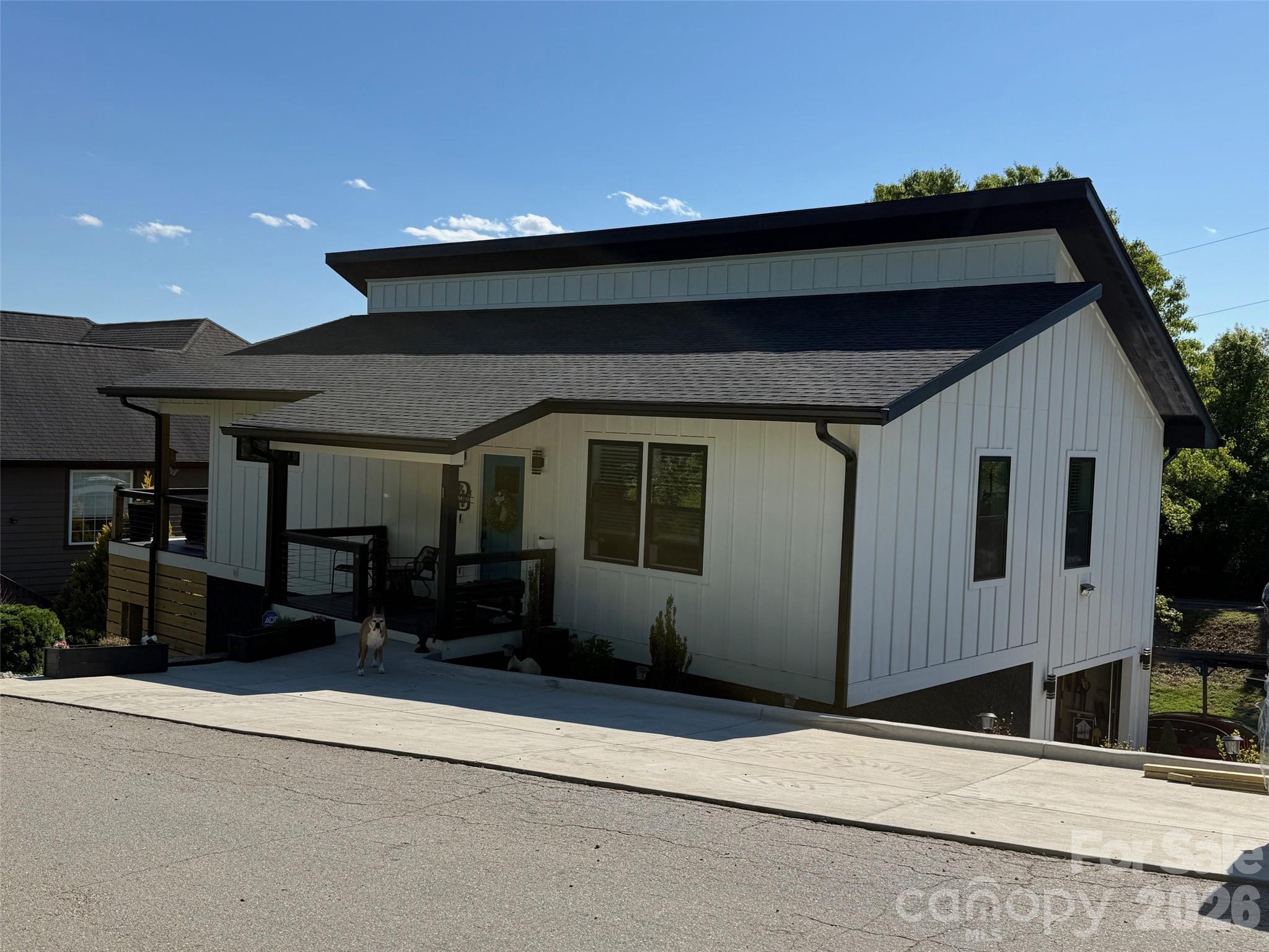 1 Little Oak Road Leicester NC 28748