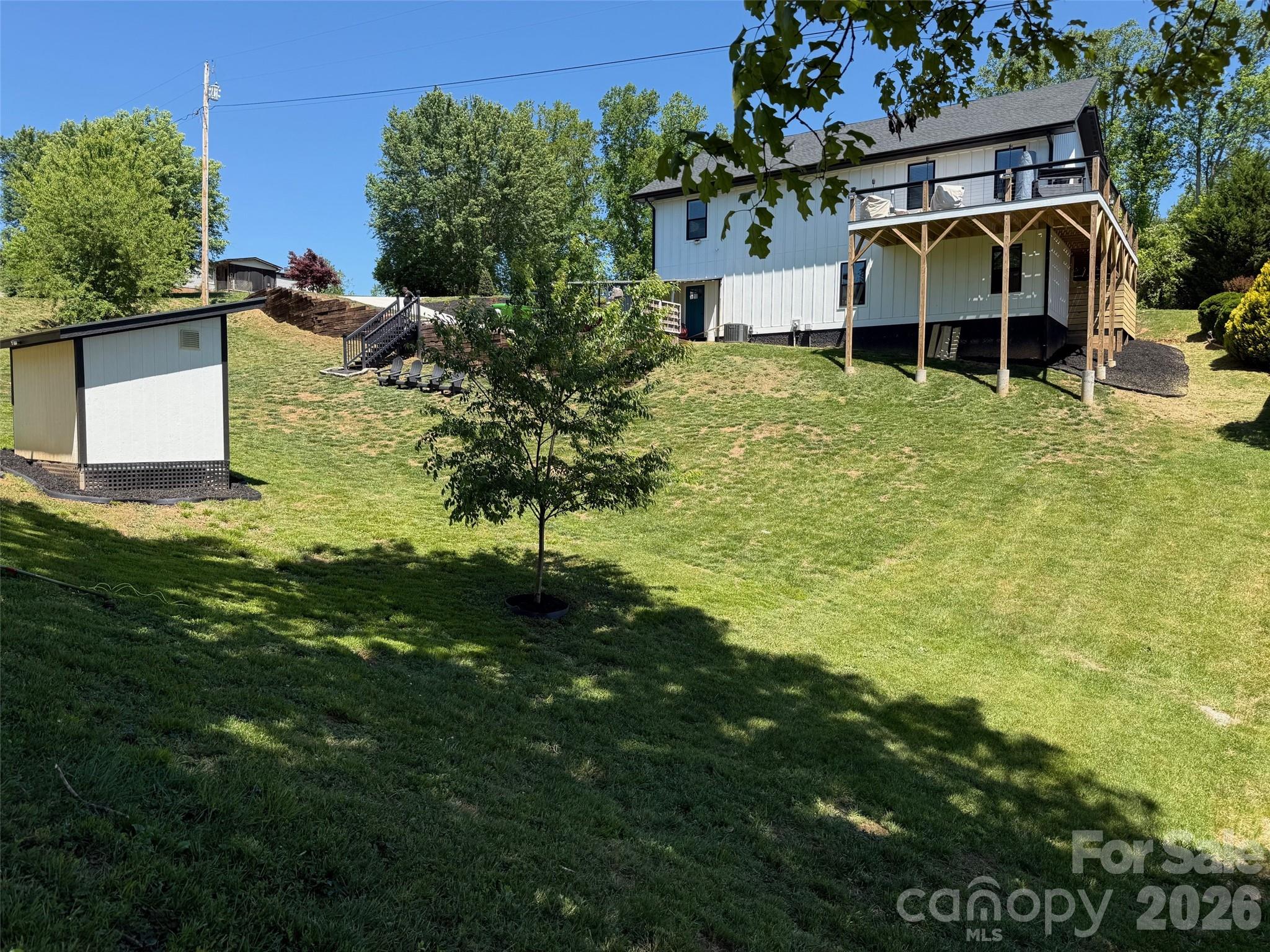 1 Little Oak Road Leicester NC 28748