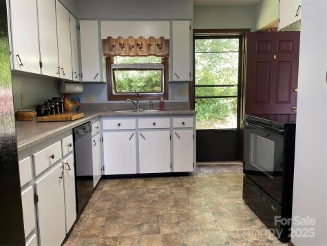 433 Leah Drive Bakersville NC 28705