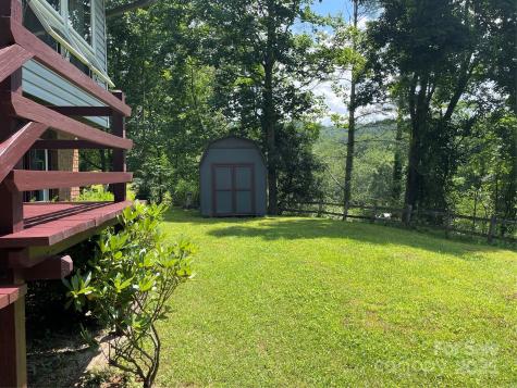 433 Leah Drive Bakersville NC 28705