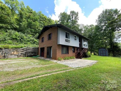433 Leah Drive Bakersville NC 28705
