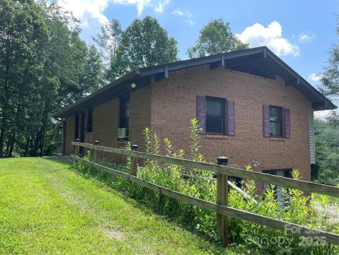 433 Leah Drive Bakersville NC 28705