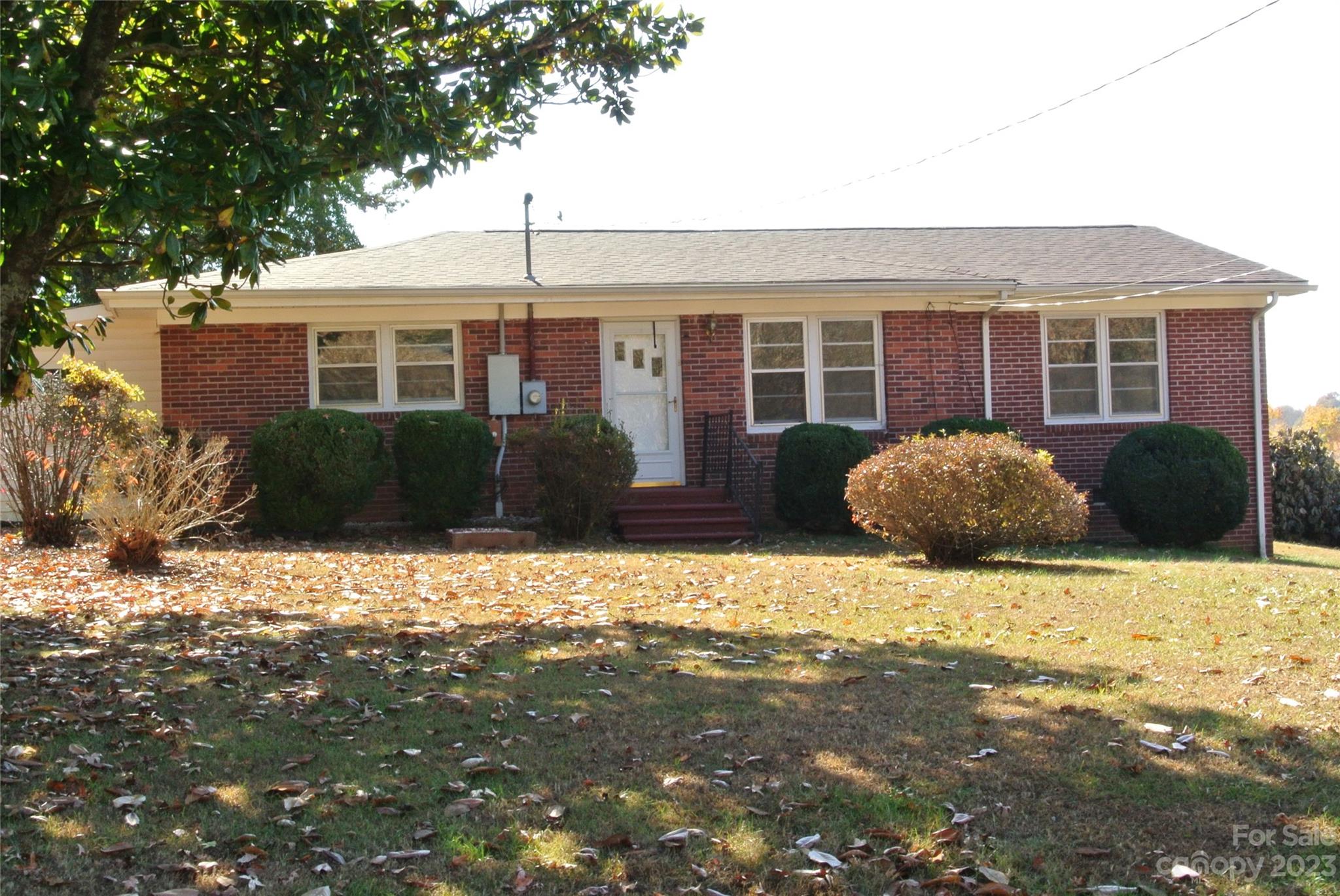 220 E Court Street Rutherfordton NC 28139