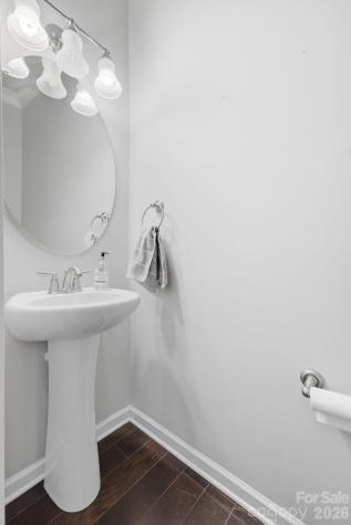 2441 Diplomat Lane Charlotte NC 28210
