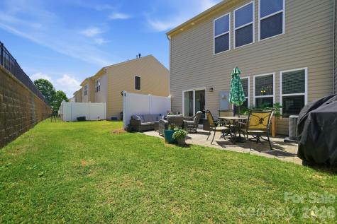 2441 Diplomat Lane Charlotte NC 28210