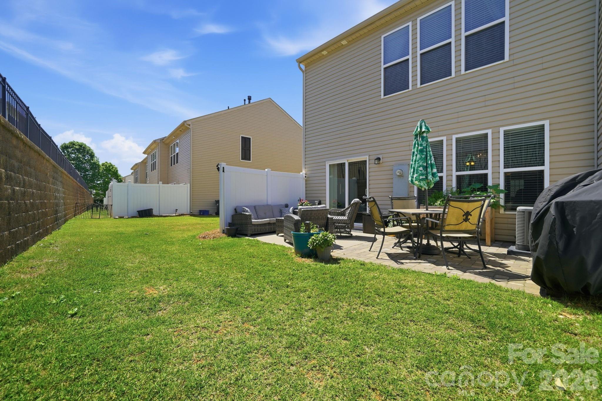 2441 Diplomat Lane Charlotte NC 28210