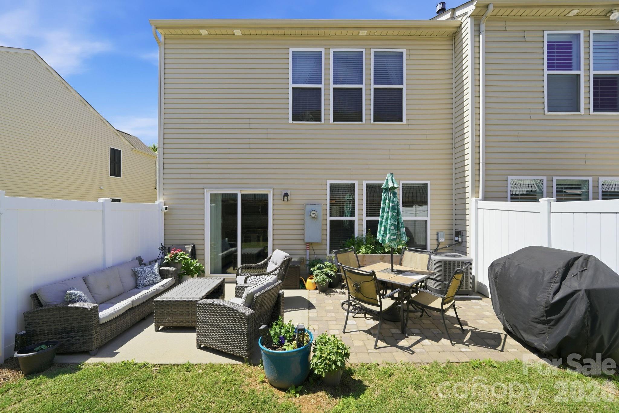 2441 Diplomat Lane Charlotte NC 28210
