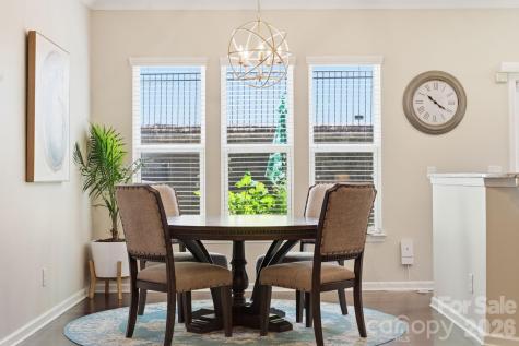 2441 Diplomat Lane Charlotte NC 28210
