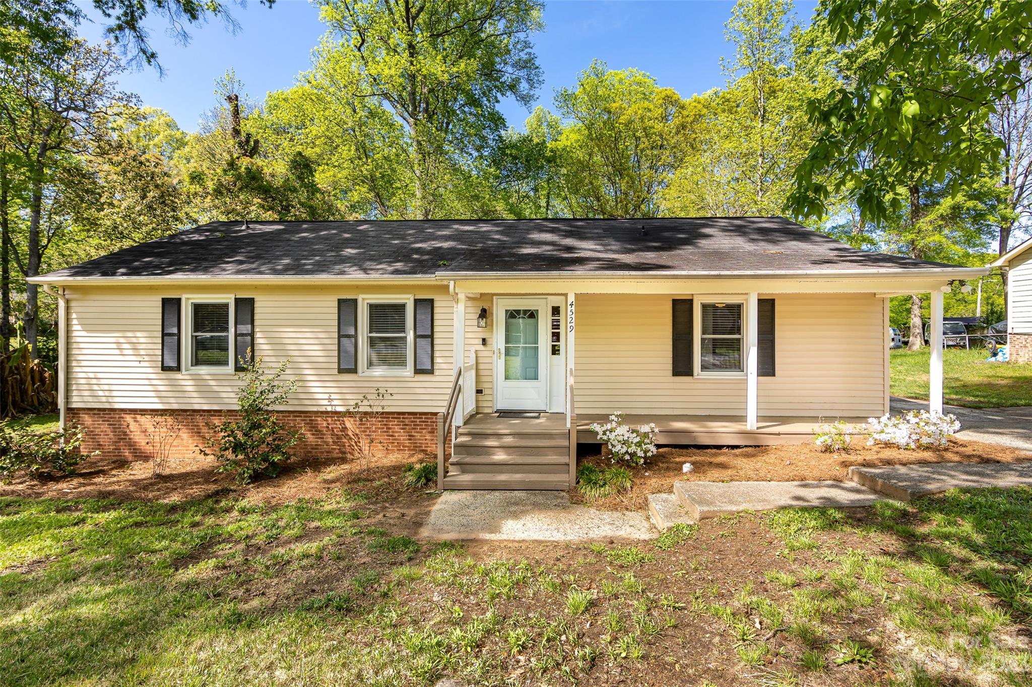 4529 Strangford Avenue Charlotte NC 28215
