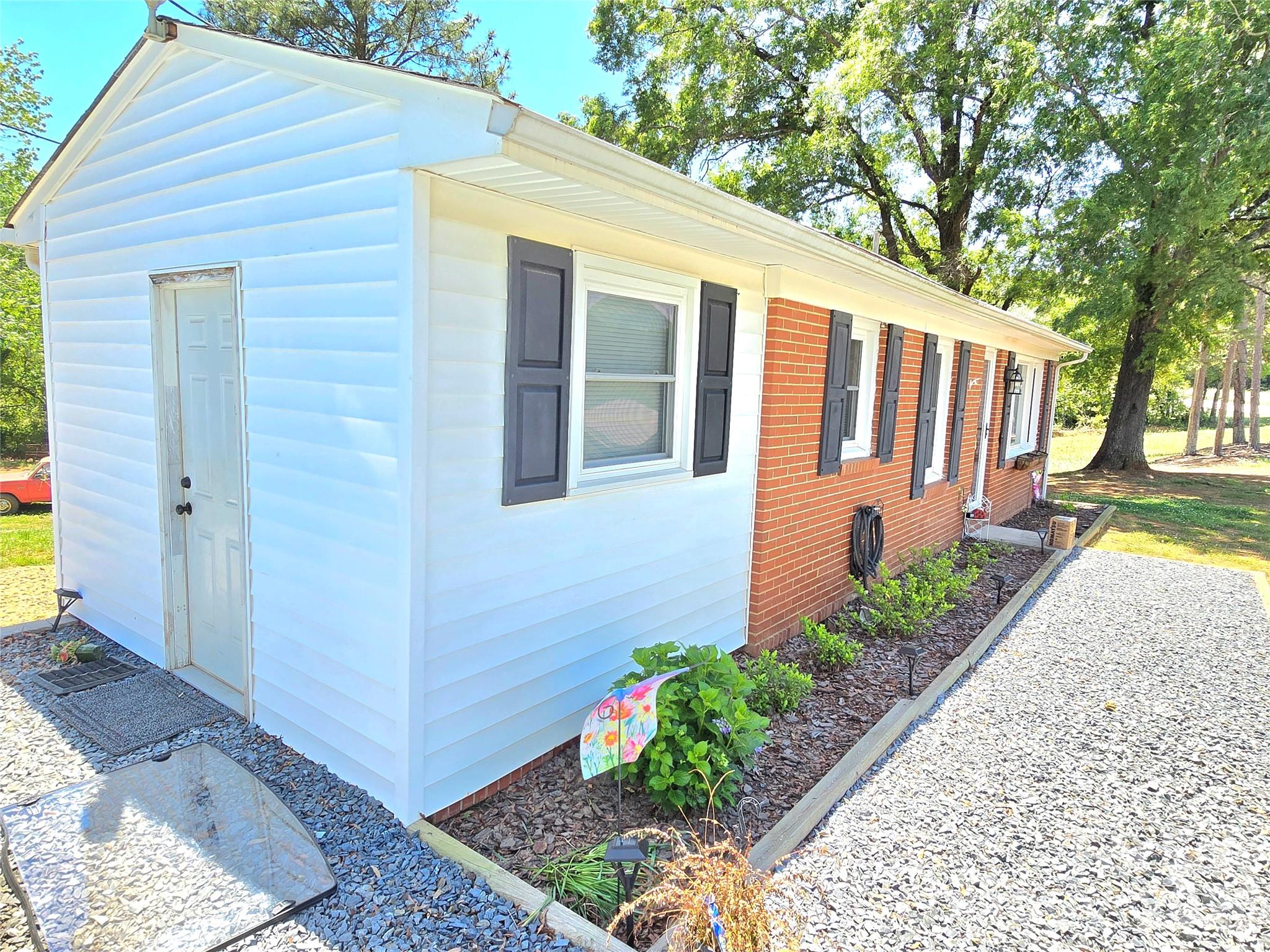 40582 Old Cottonville Road Norwood NC 28128