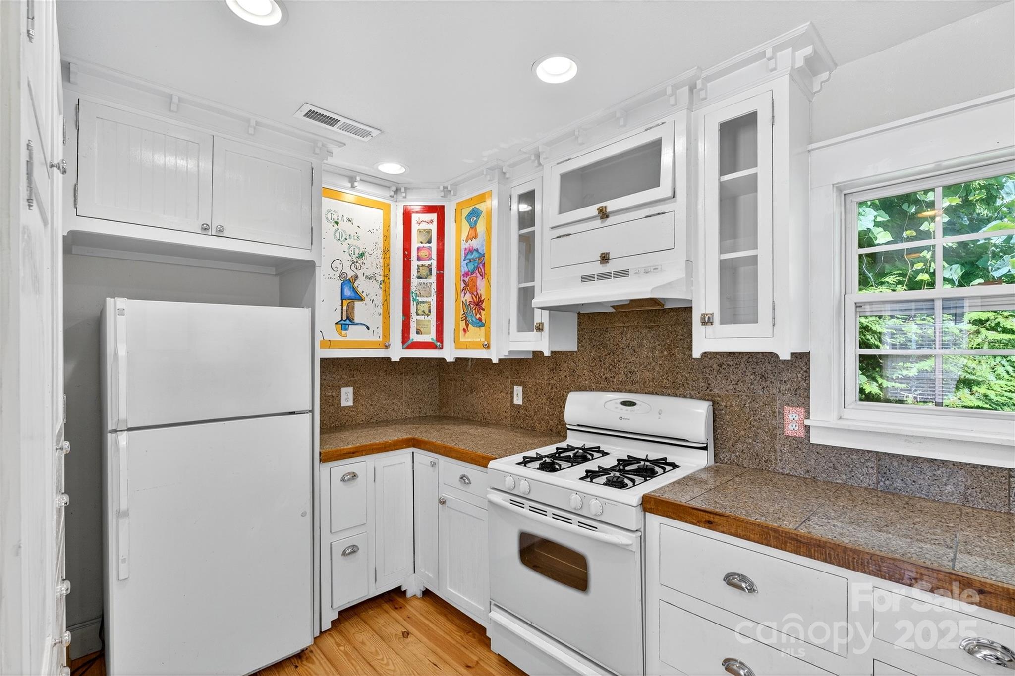 160 E Howard Street Tryon NC 28782