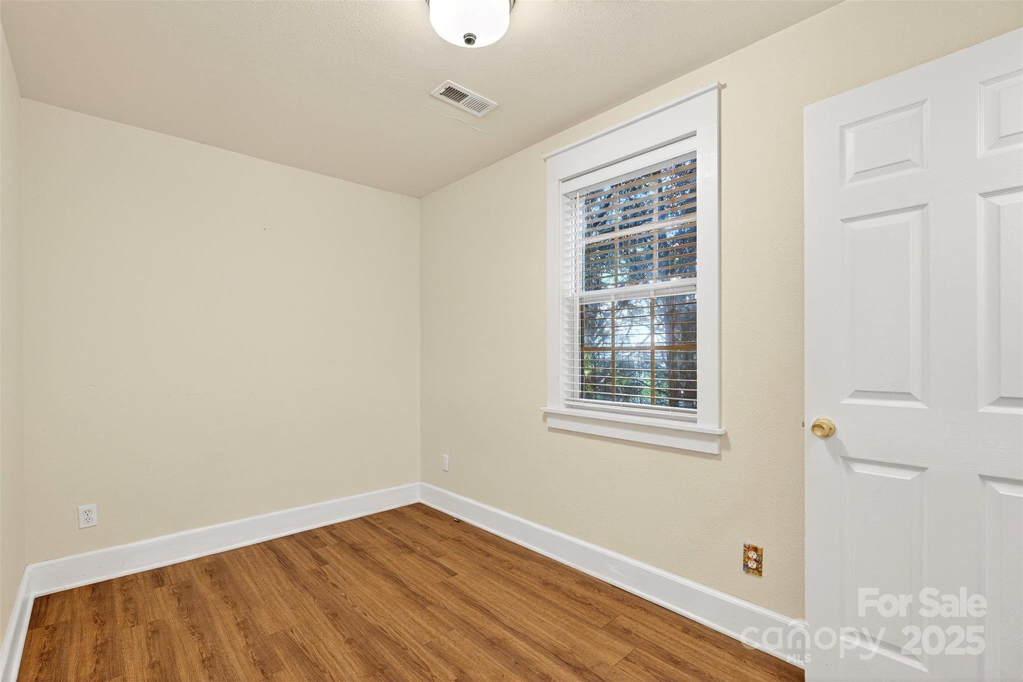 160 E Howard Street Tryon NC 28782
