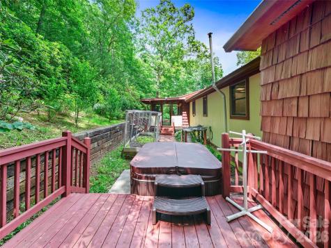 125 Heartland Lane Burnsville NC 28714