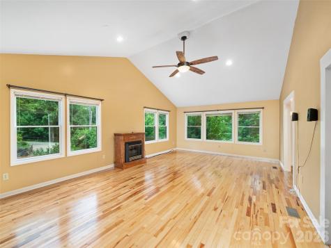 125 Heartland Lane Burnsville NC 28714