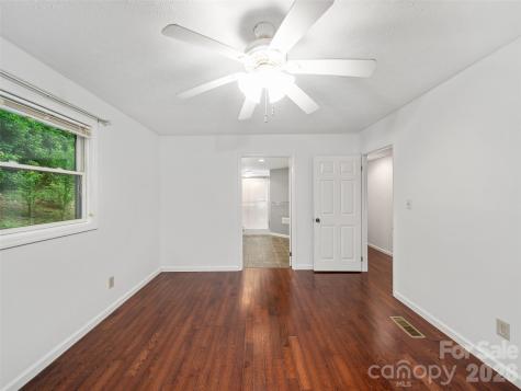 125 Heartland Lane Burnsville NC 28714