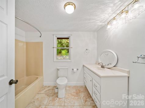 125 Heartland Lane Burnsville NC 28714