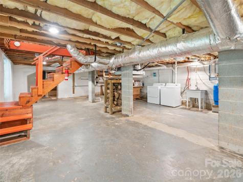 125 Heartland Lane Burnsville NC 28714