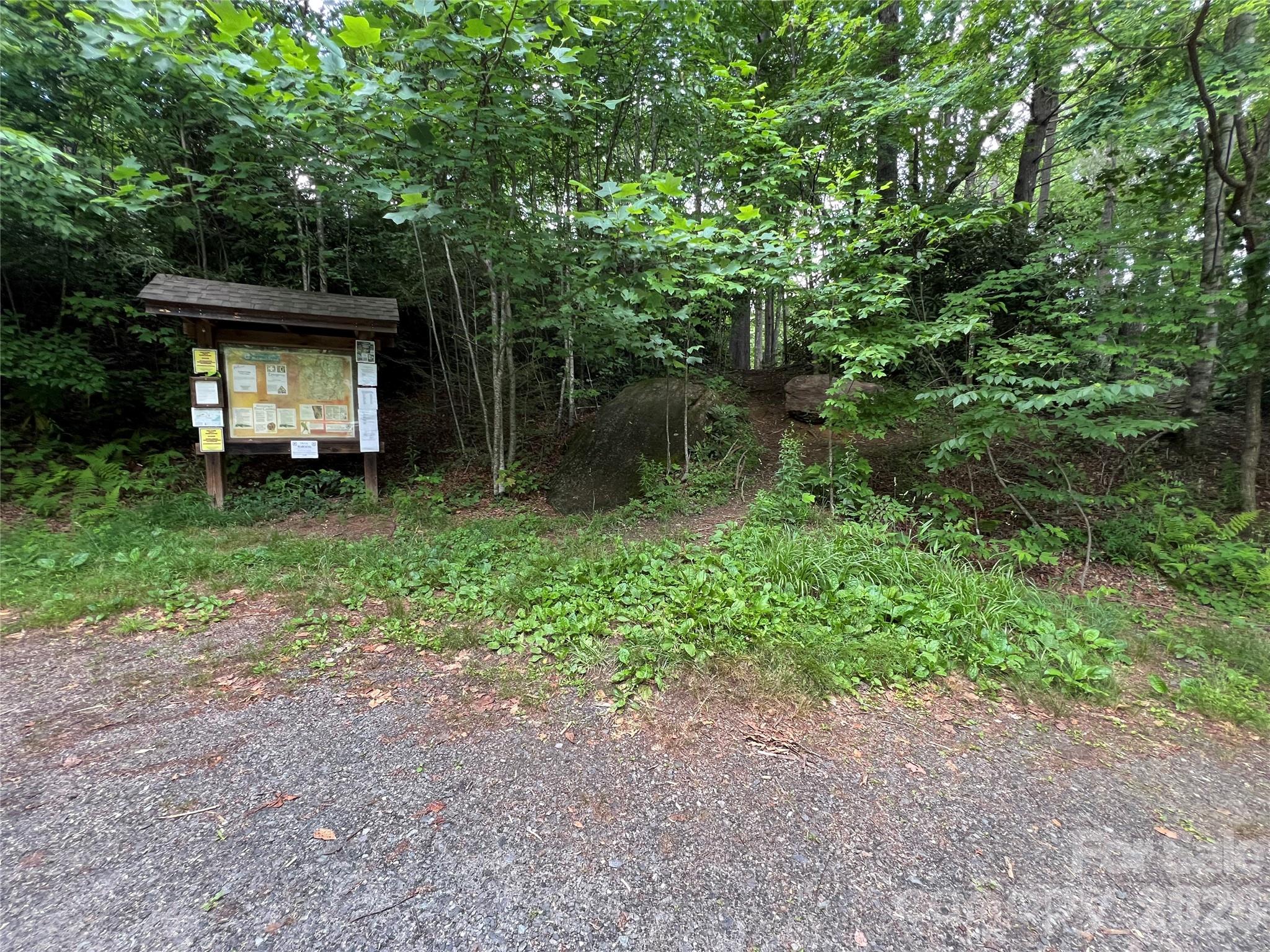 125 Heartland Lane Burnsville NC 28714