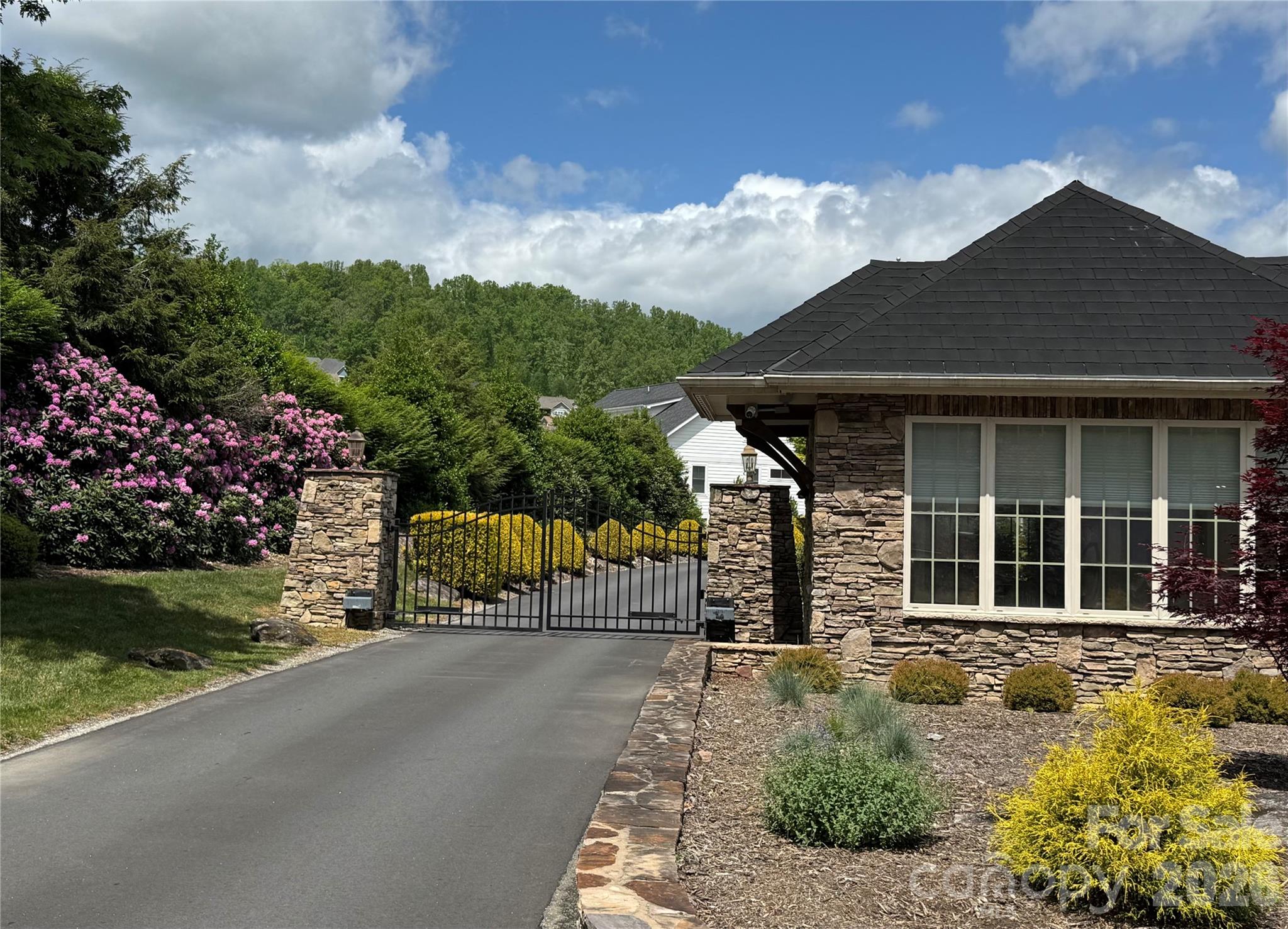 25 Copper Court Hendersonville NC 28792