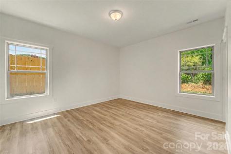 99 Junes Way Waynesville NC 28786