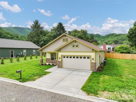 99 Junes Way Waynesville NC 28786
