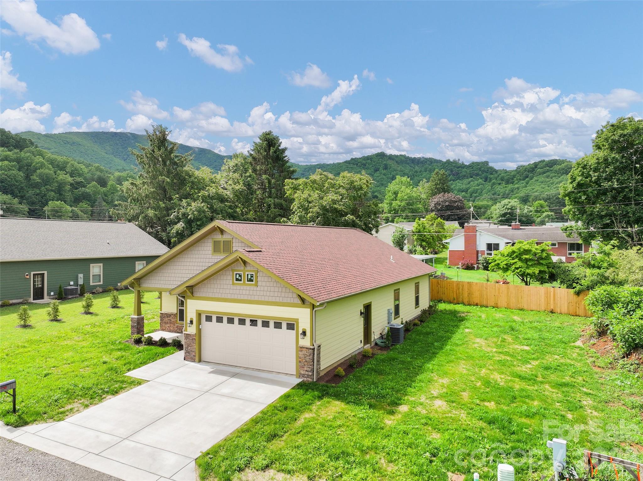 99 Junes Way Waynesville NC 28786