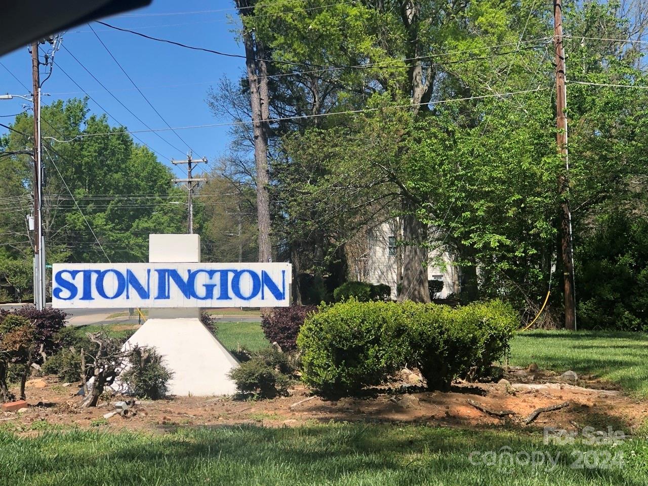 7033 Stonington Lane Charlotte NC 28227