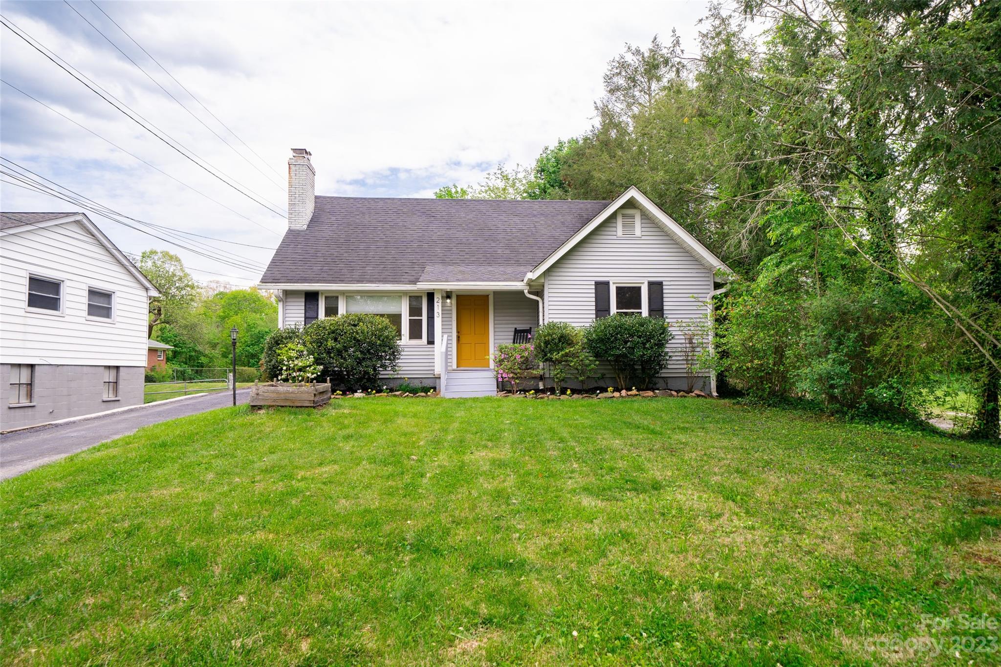 213 Governors View Road Asheville NC 28805