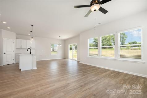 2027 Sadler Woods Lane Charlotte NC 28214