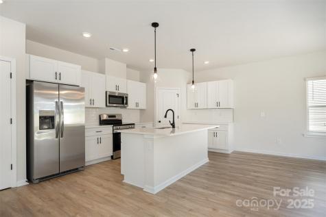 2027 Sadler Woods Lane Charlotte NC 28214