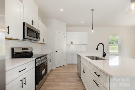 2027 Sadler Woods Lane Charlotte NC 28214