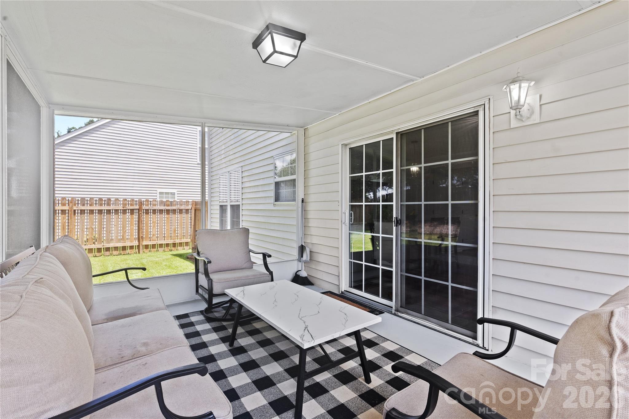 9746 Holly Park Drive Charlotte NC 28214