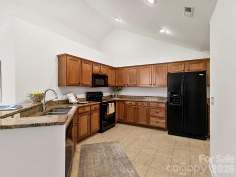 92 Mountain Meadow Circle Weaverville NC 28787