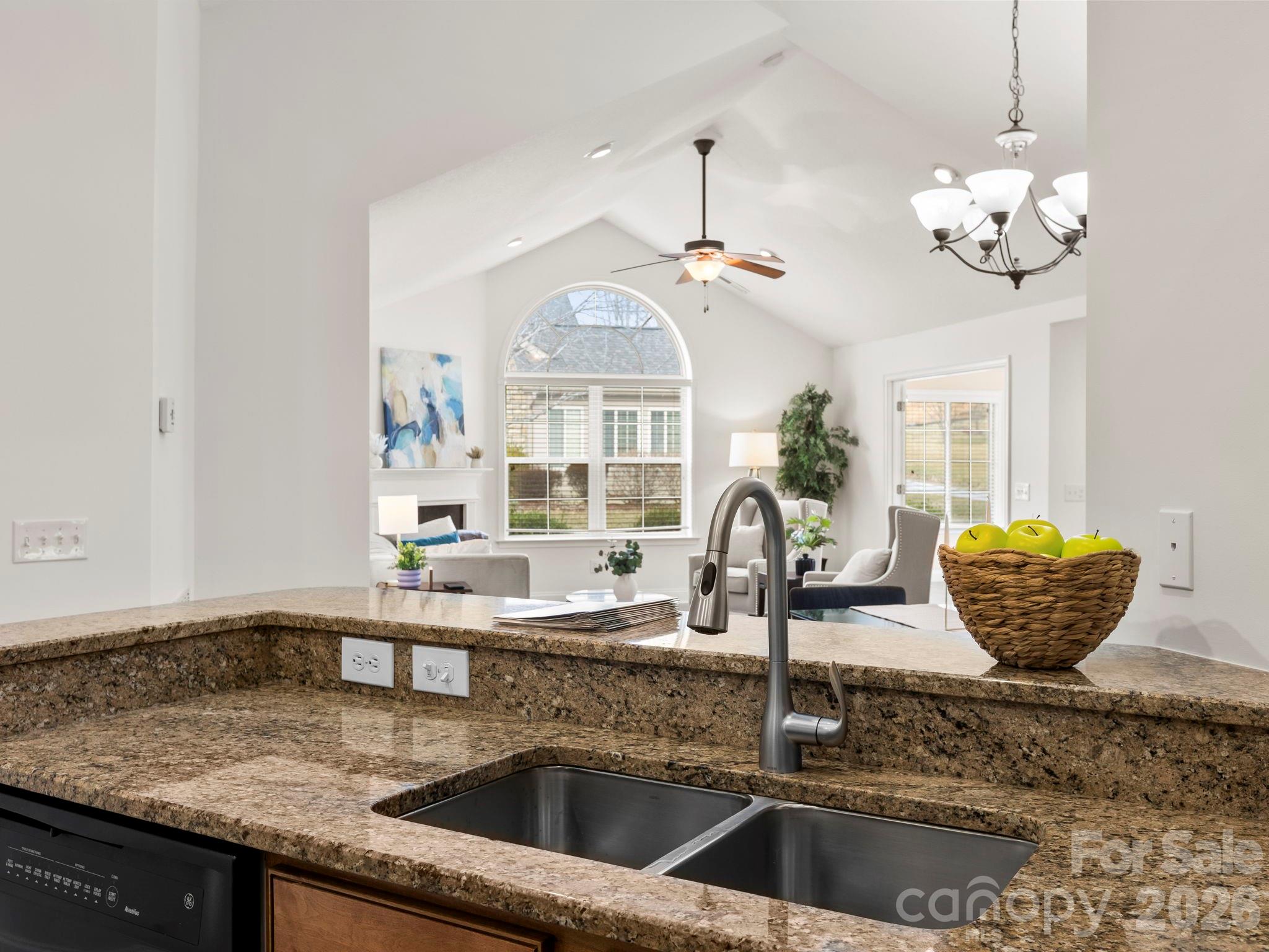 92 Mountain Meadow Circle Weaverville NC 28787