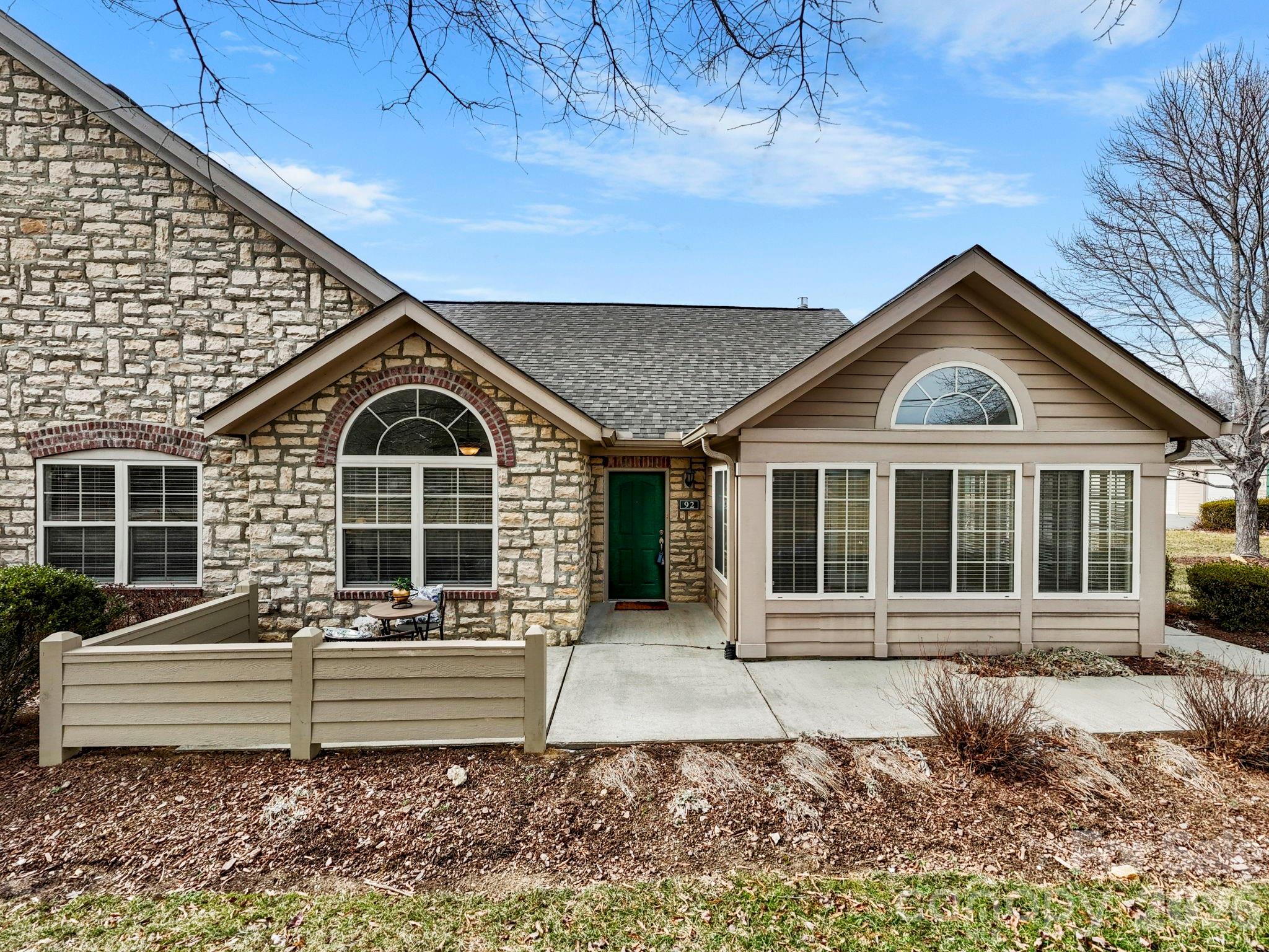 92 Mountain Meadow Circle Weaverville NC 28787