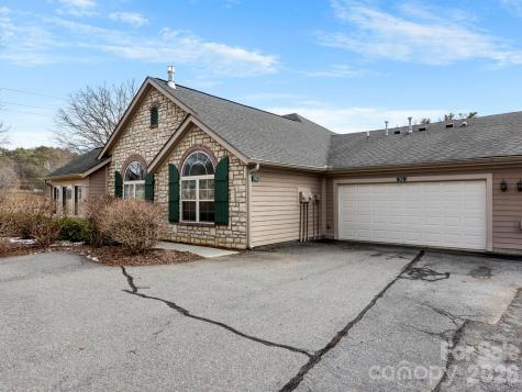 92 Mountain Meadow Circle Weaverville NC 28787