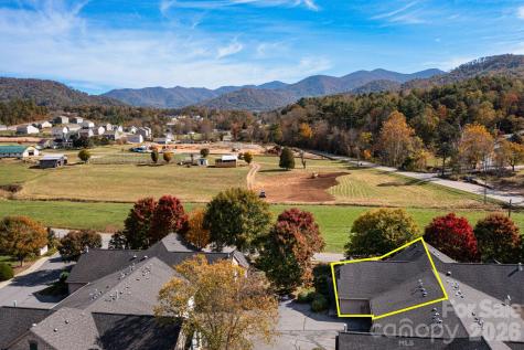 92 Mountain Meadow Circle Weaverville NC 28787