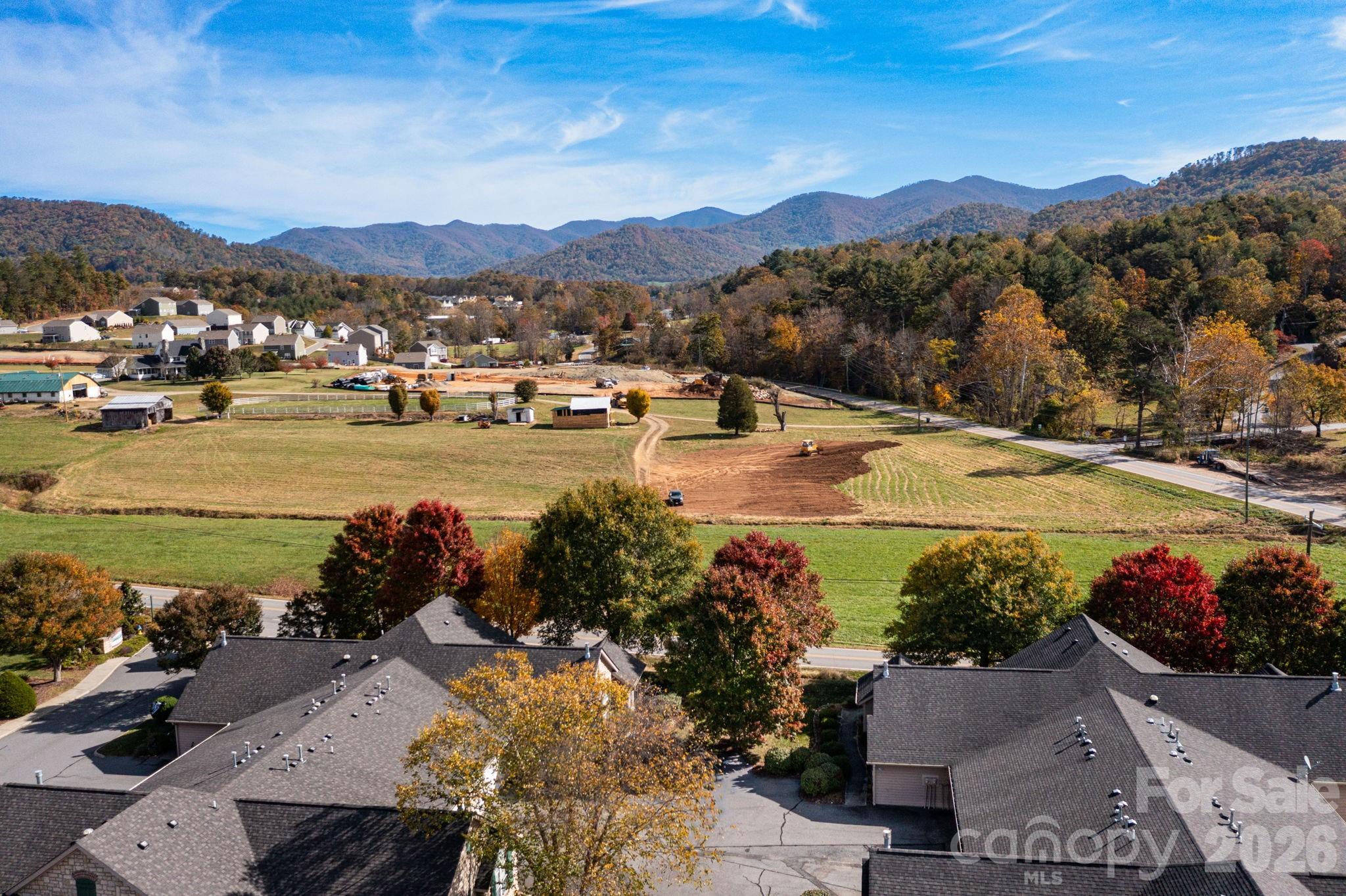 92 Mountain Meadow Circle Weaverville NC 28787