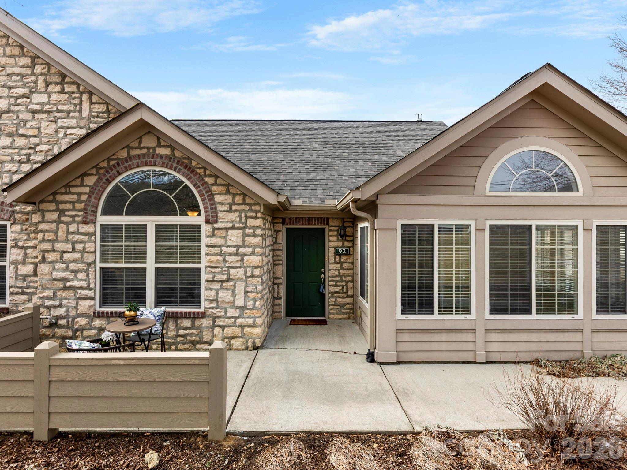 92 Mountain Meadow Circle Weaverville NC 28787