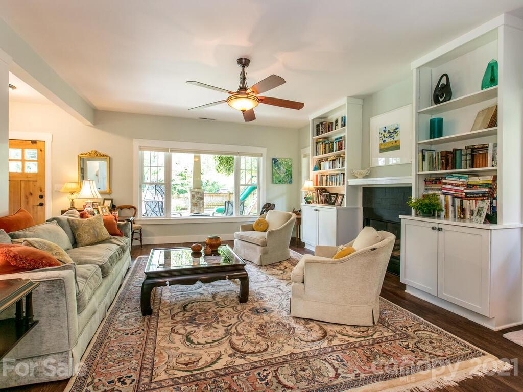 132 Westwood Place Asheville NC 28806