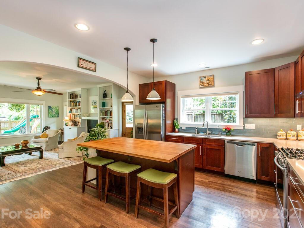 132 Westwood Place Asheville NC 28806
