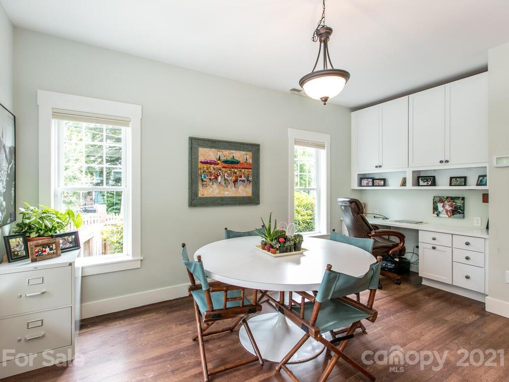 132 Westwood Place Asheville NC 28806
