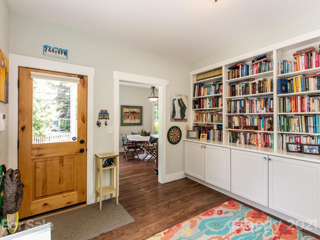 132 Westwood Place Asheville NC 28806