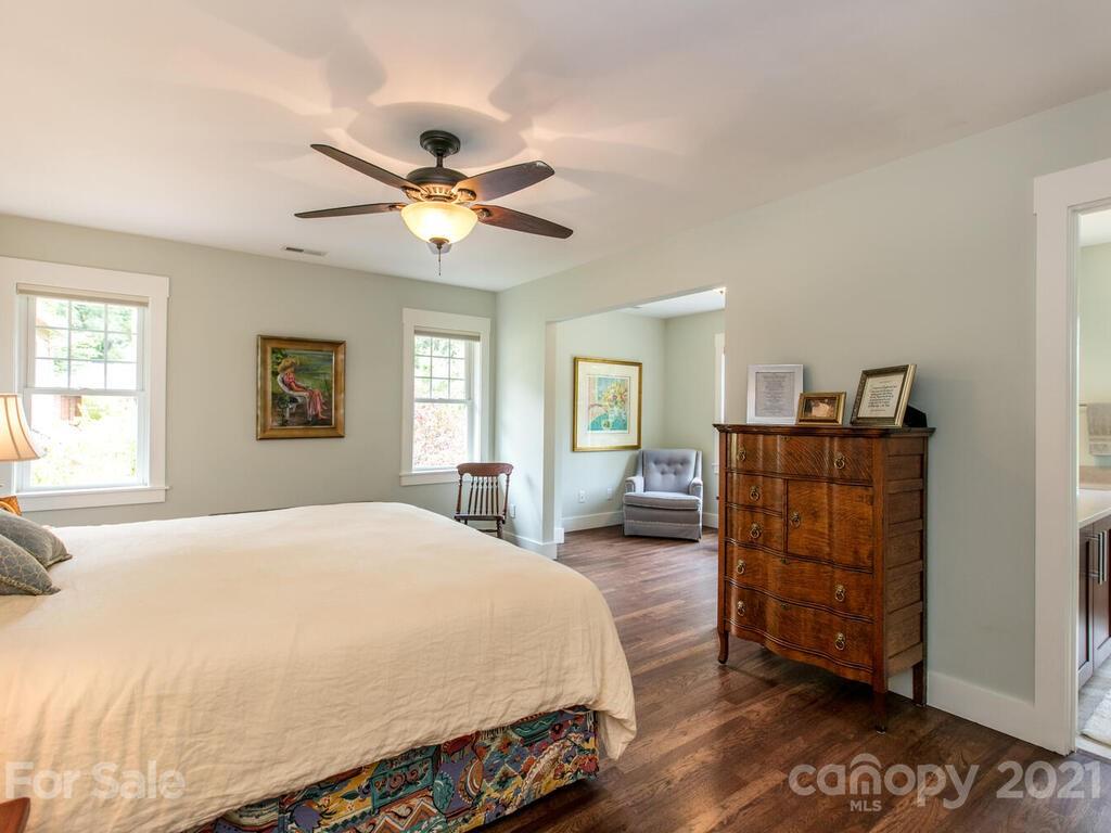 132 Westwood Place Asheville NC 28806