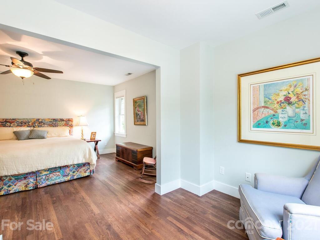 132 Westwood Place Asheville NC 28806