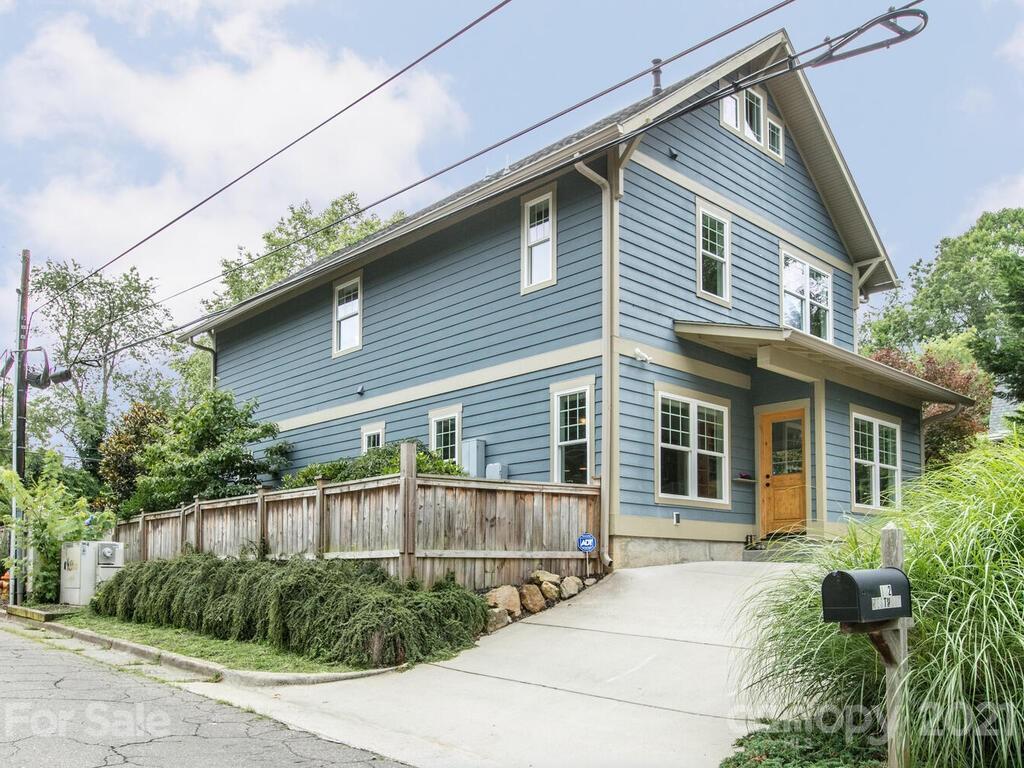 132 Westwood Place Asheville NC 28806