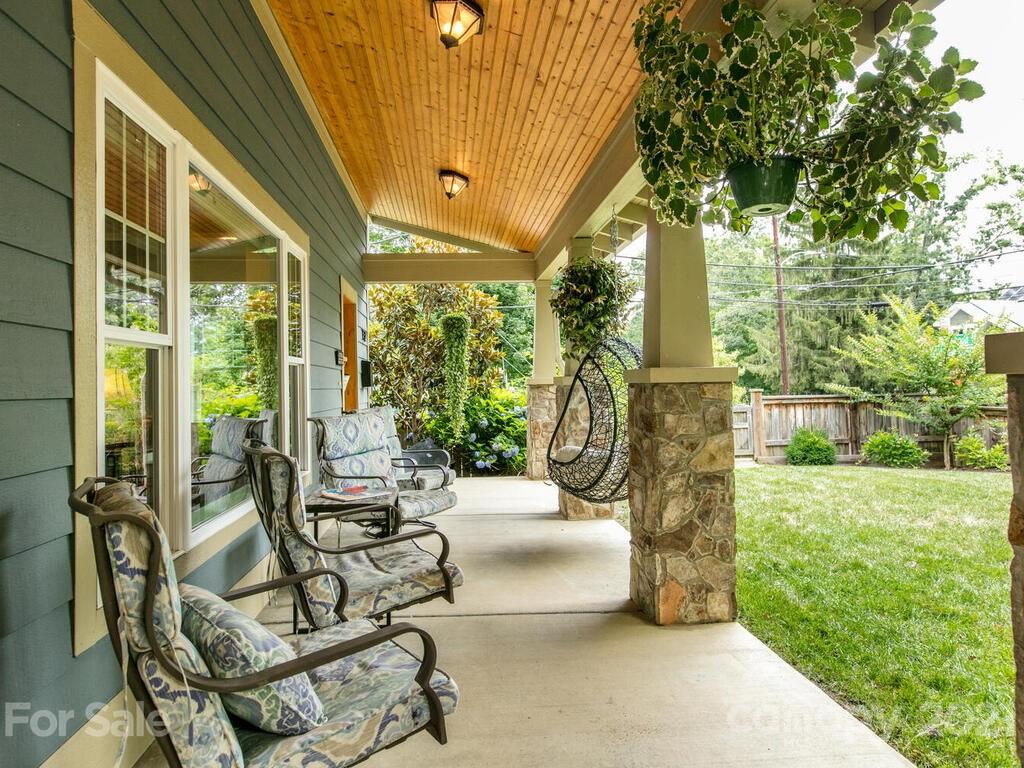 132 Westwood Place Asheville NC 28806