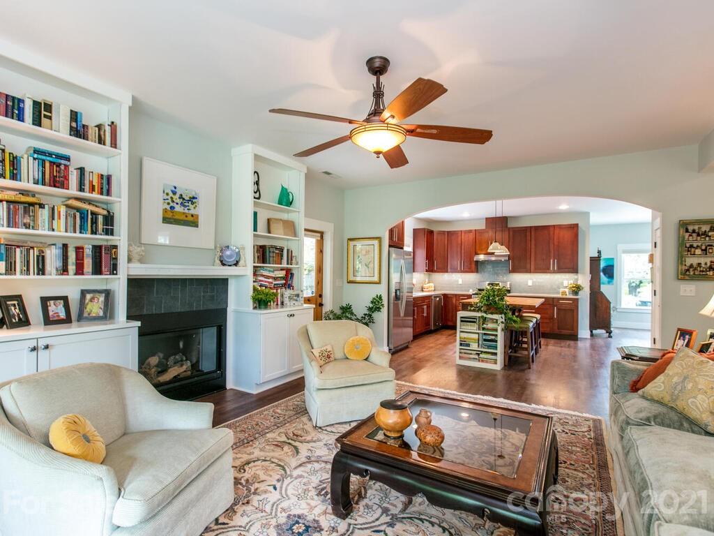 132 Westwood Place Asheville NC 28806